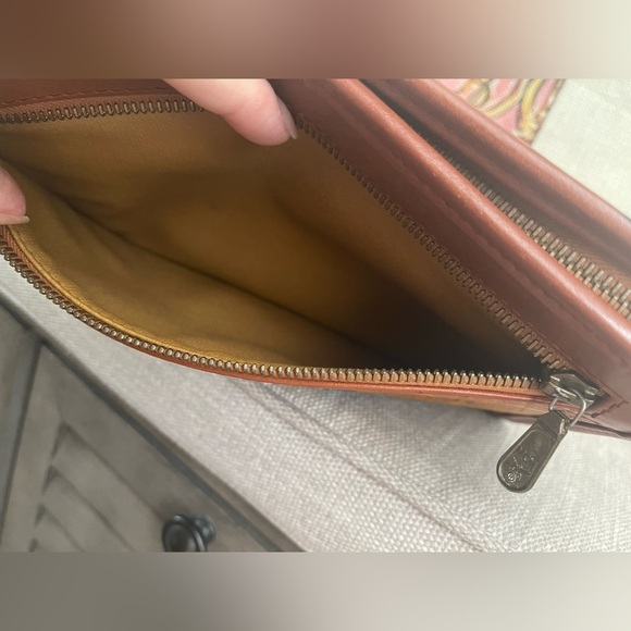 ⭐️COA⭐️MCM Vintage Visetos Leather-Trimmed Pouch/Clutch⭐️ 💯AuThEnTiC - Picture 8 of 14